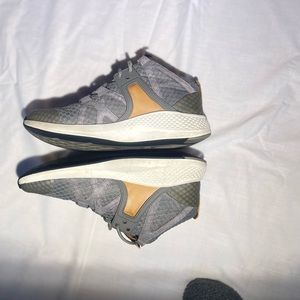 Timberline Walking boot/shoe